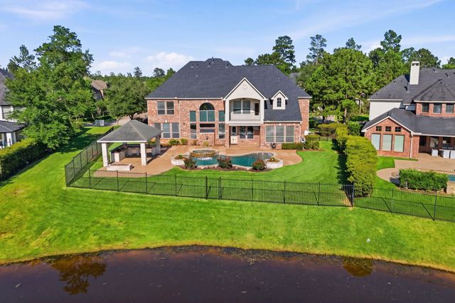 23 Mosaic Point Place, The Woodlands, TX 77389