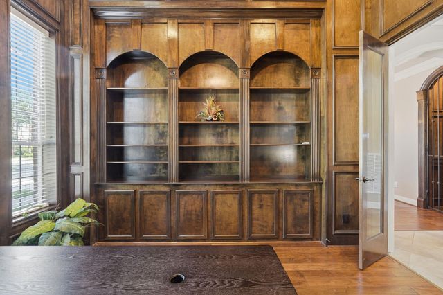 23 Mosaic Point Place, The Woodlands, TX 77389