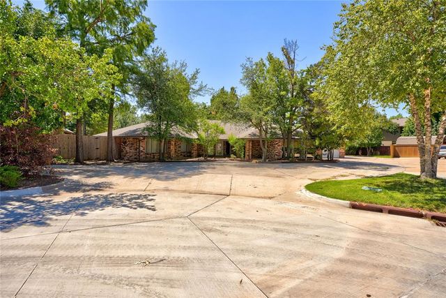 6325 Glenbrook Court, Oklahoma City, OK 73118