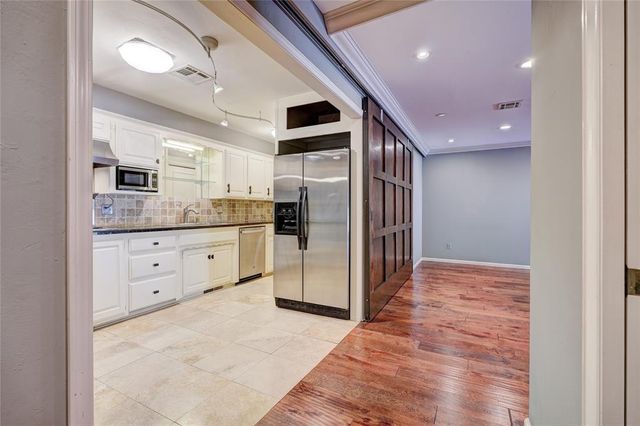 6325 Glenbrook Court, Oklahoma City, OK 73118