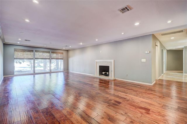 6325 Glenbrook Court, Oklahoma City, OK 73118
