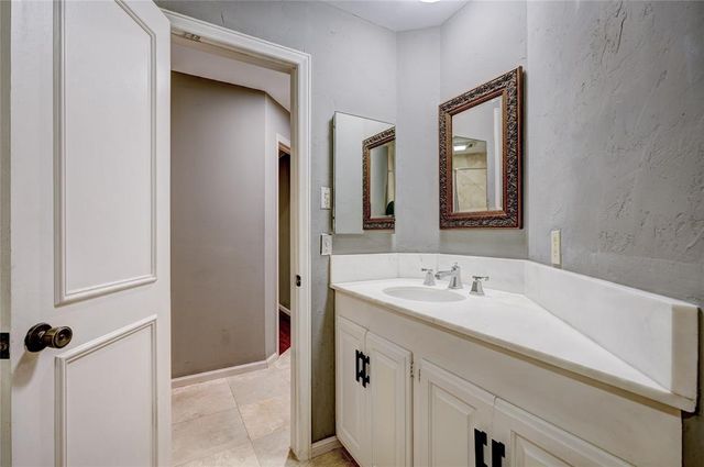 6325 Glenbrook Court, Oklahoma City, OK 73118
