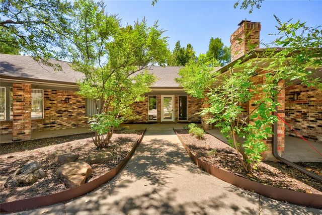 6325 Glenbrook Court, Oklahoma City, OK 73118