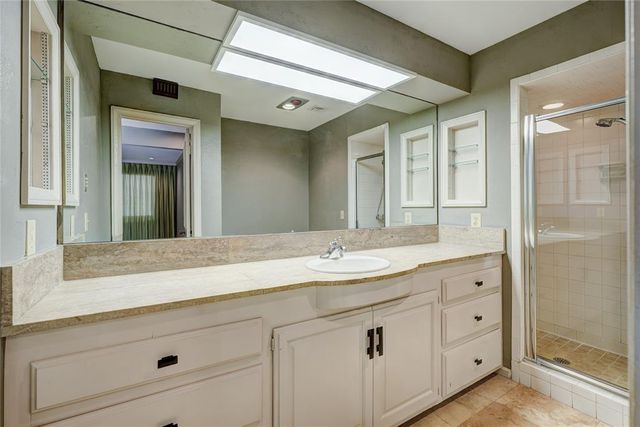 6325 Glenbrook Court, Oklahoma City, OK 73118