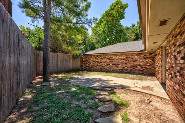 6325 Glenbrook Court, Oklahoma City, OK 73118