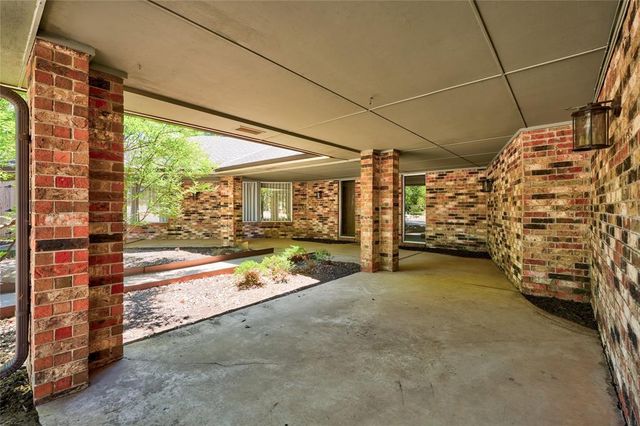6325 Glenbrook Court, Oklahoma City, OK 73118