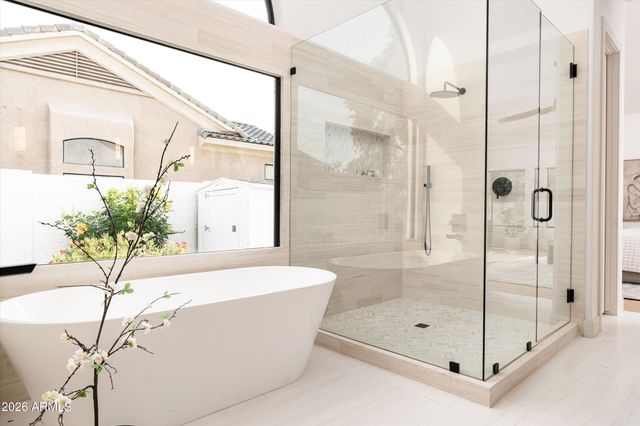 10228 N 55th Place, Paradise Valley, AZ 85253