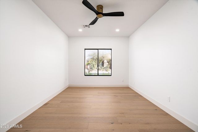 10228 N 55th Place, Paradise Valley, AZ 85253