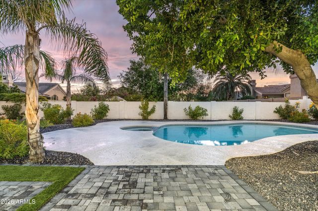 10228 N 55th Place, Paradise Valley, AZ 85253