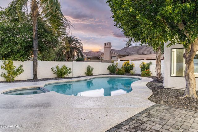 10228 N 55th Place, Paradise Valley, AZ 85253