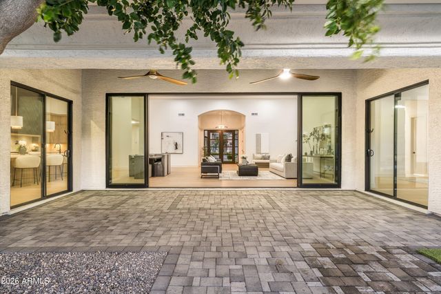 10228 N 55th Place, Paradise Valley, AZ 85253