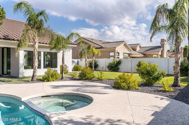 10228 N 55th Place, Paradise Valley, AZ 85253