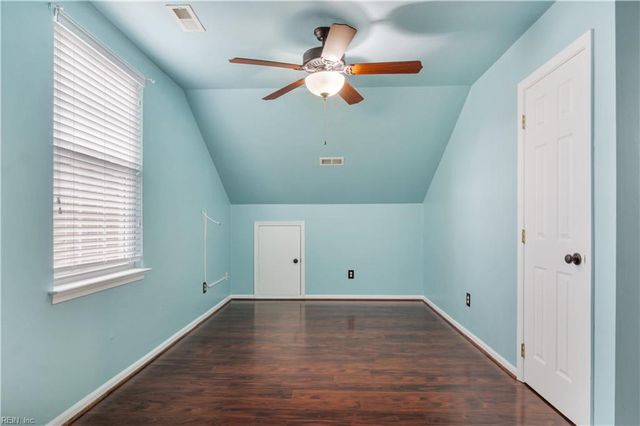 349 Rivers Ridge CIR, Newport News, VA 23608
