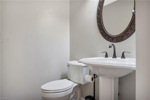349 Rivers Ridge CIR, Newport News, VA 23608