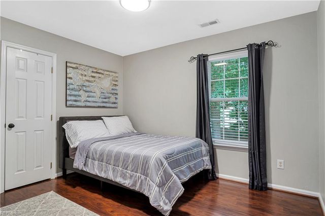 349 Rivers Ridge CIR, Newport News, VA 23608