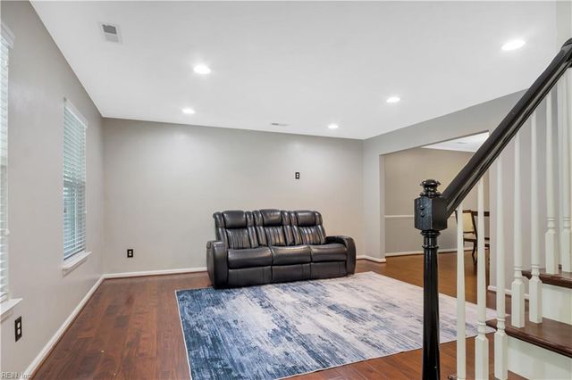349 Rivers Ridge CIR, Newport News, VA 23608