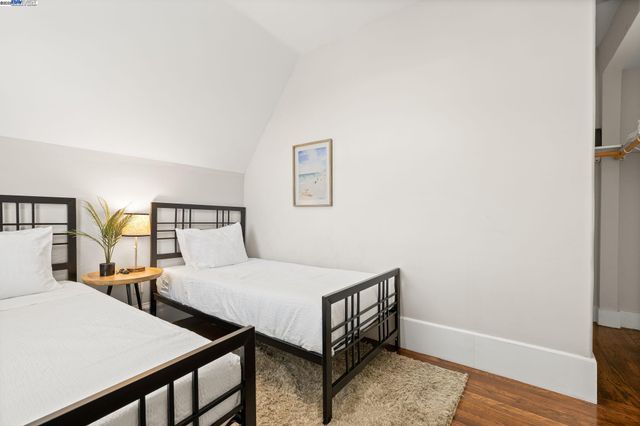 2207 E 21St St, Oakland, CA 94606