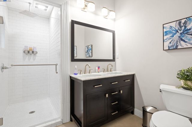2207 E 21St St, Oakland, CA 94606