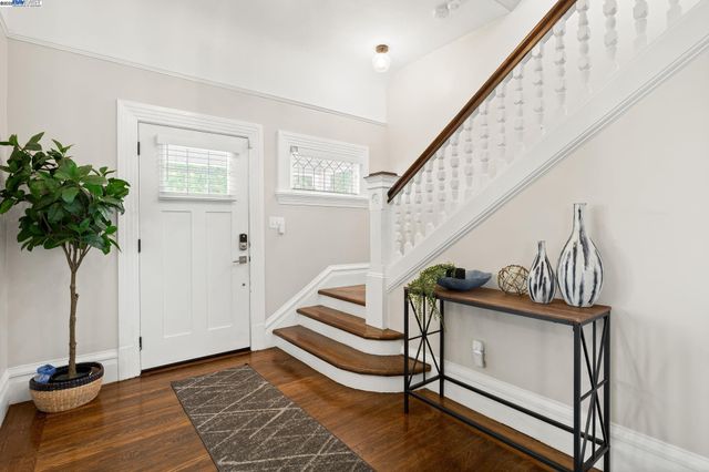 2207 E 21St St, Oakland, CA 94606