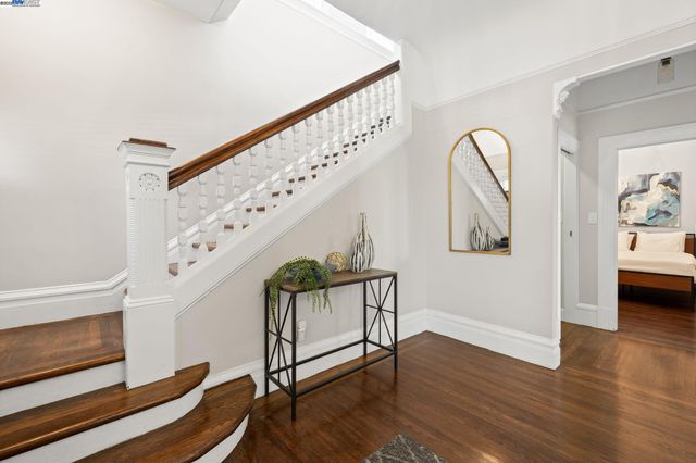 2207 E 21St St, Oakland, CA 94606