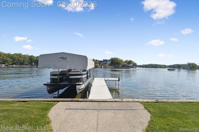 16295 Whitehead Drive, Argentine Township, MI 48451