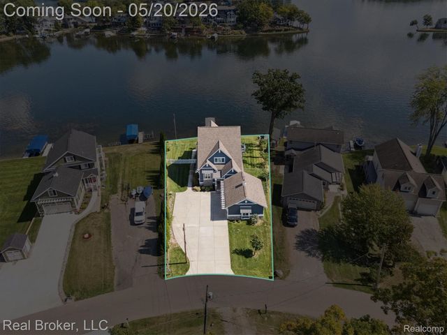 16295 Whitehead Drive, Argentine Township, MI 48451