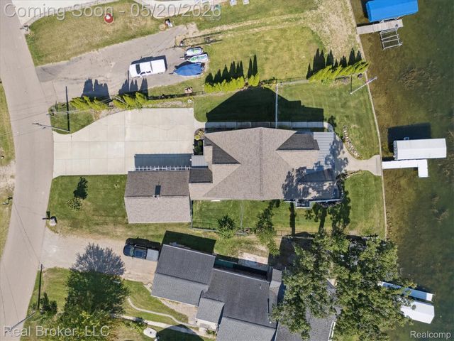 16295 Whitehead Drive, Argentine Township, MI 48451