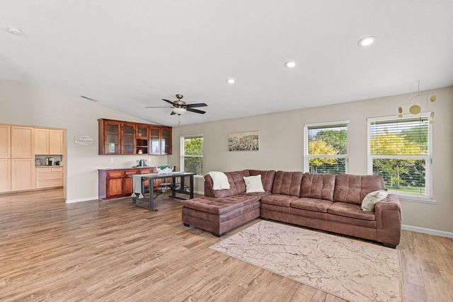 8540 W Bates Ct, Tracy, CA 95304