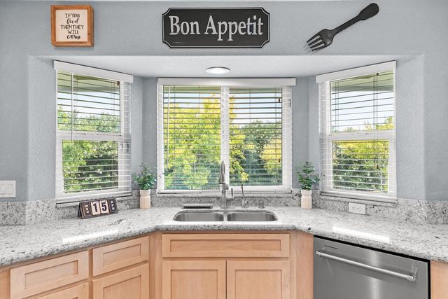 8540 W Bates Ct, Tracy, CA 95304