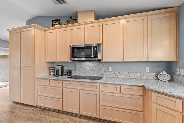 8540 W Bates Ct, Tracy, CA 95304