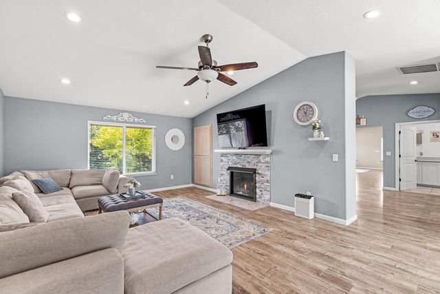 8540 W Bates Ct, Tracy, CA 95304