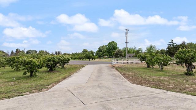 8540 W Bates Ct, Tracy, CA 95304