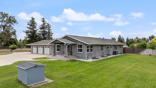 8540 W Bates Ct, Tracy, CA 95304