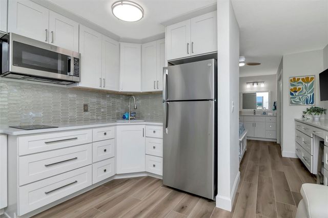 2700 GULF BOULEVARD W2, Belleair Beach, FL 33786