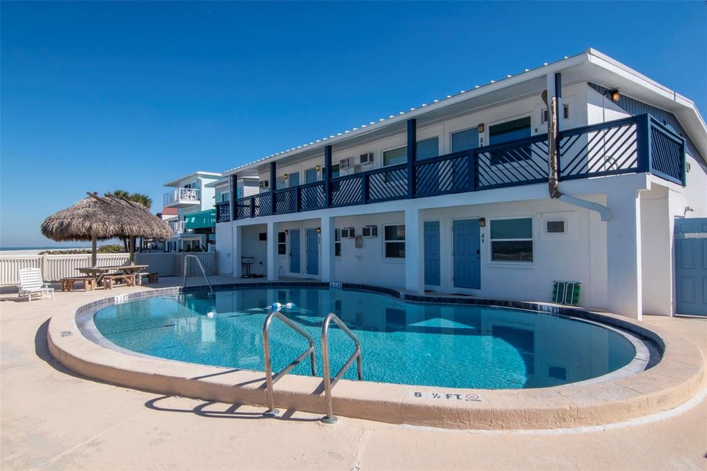 Image 2 of property listing at 2700 GULF BOULEVARD W2, Belleair Beach, FL 33786