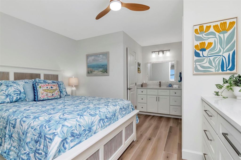 Image 22 of property listing at 2700 GULF BOULEVARD W2, Belleair Beach, FL 33786