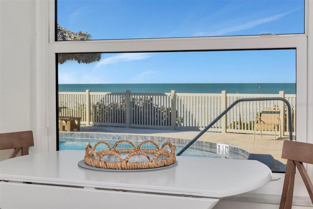 Image 9 of property listing at 2700 GULF BOULEVARD W2, Belleair Beach, FL 33786