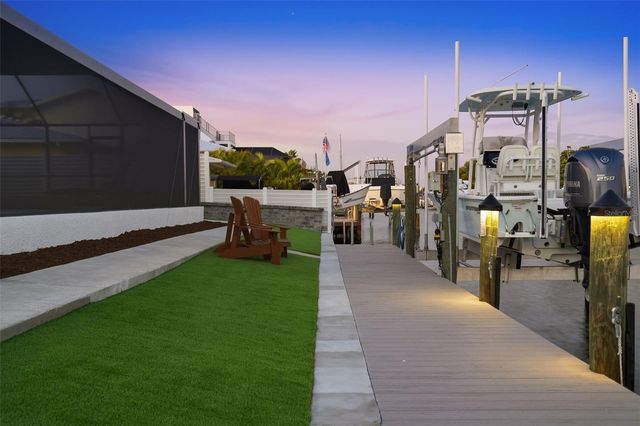 3915 COCONUT TERRACE, Bradenton, FL 34210