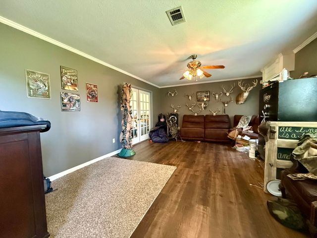 405 Lillis Rd., Columbia, MS 39429