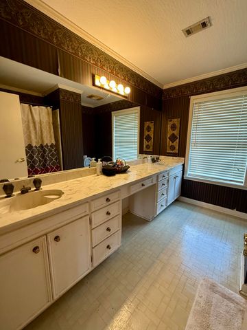 405 Lillis Rd., Columbia, MS 39429