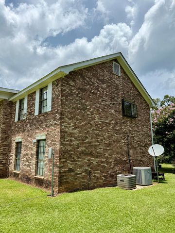 405 Lillis Rd., Columbia, MS 39429