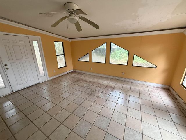 6536 Colonade Cir, Pensacola, FL 32506