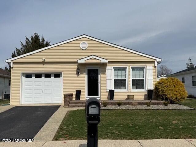 16 Banning Court, Toms River, NJ 08757