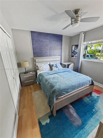 1423 Holly Heights Drive 11, Fort Lauderdale, FL 33304