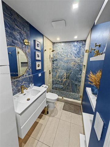 1423 Holly Heights Drive 11, Fort Lauderdale, FL 33304