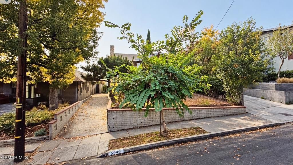 5946 Great Oak Circle, Los Angeles, CA 90042 — exterior