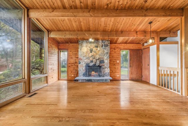 N2335 Main ROAD, Lake Geneva, WI 53147