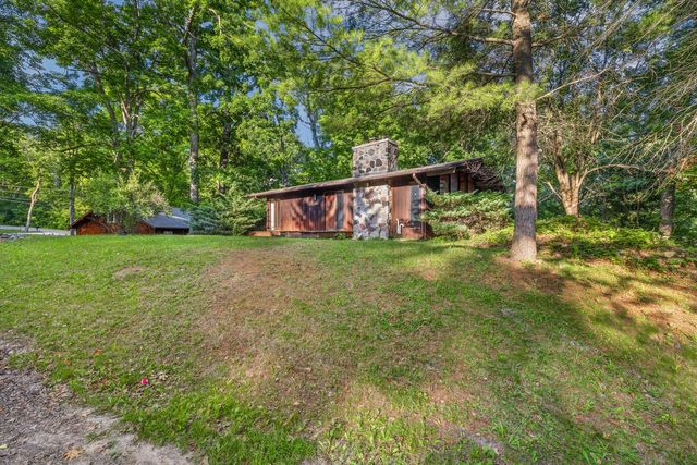 N2335 Main ROAD, Lake Geneva, WI 53147