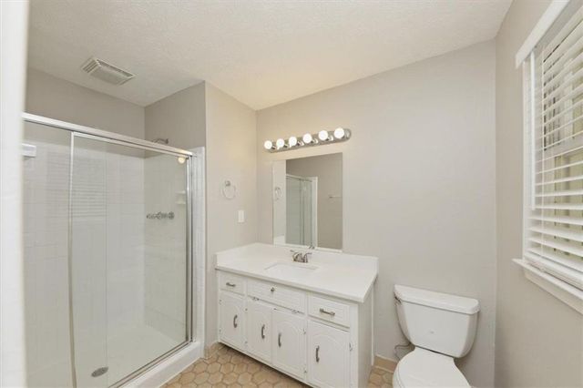 737 Mountainbrooke Circle, Stone Mountain, GA 30087