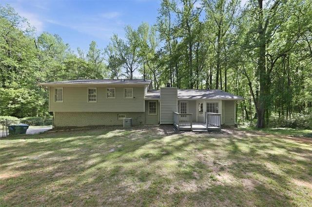 737 Mountainbrooke Circle, Stone Mountain, GA 30087